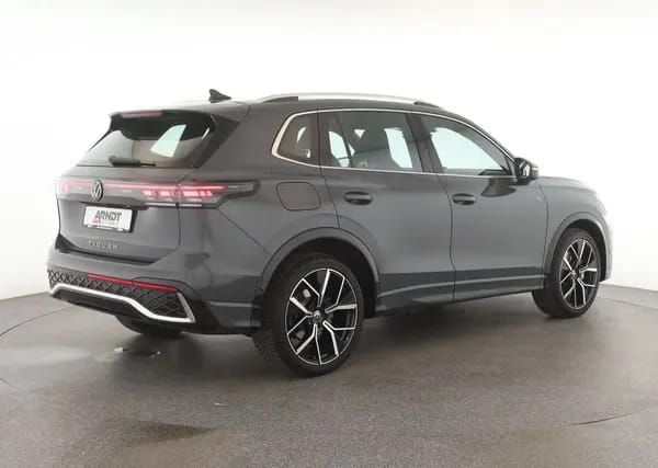 vw-tiguan-2-0-tdi-hinten